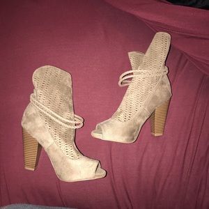Qupid Heels